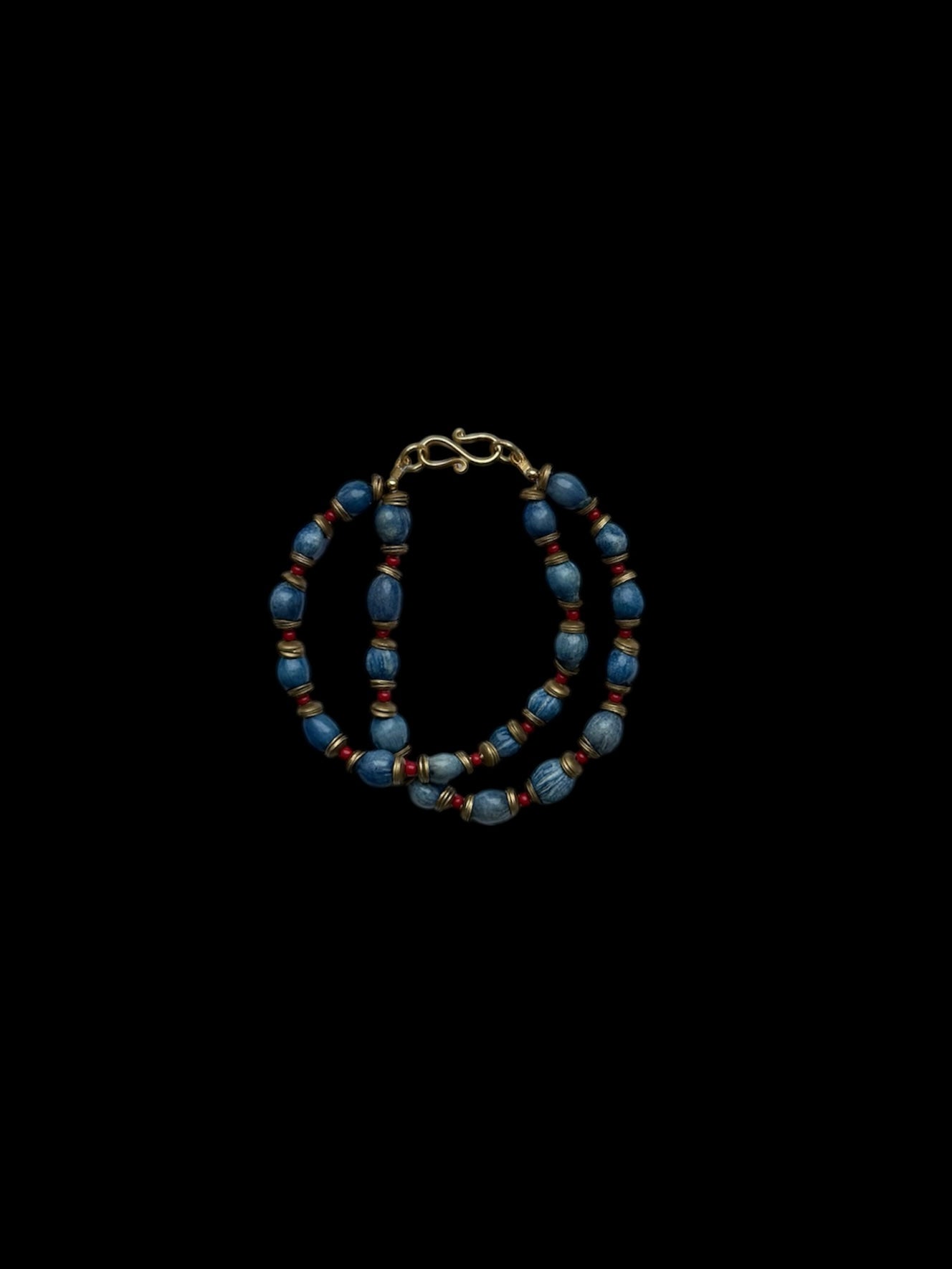 Blue Dyed Vaijayanti Seed Bracelet with Brass Discs